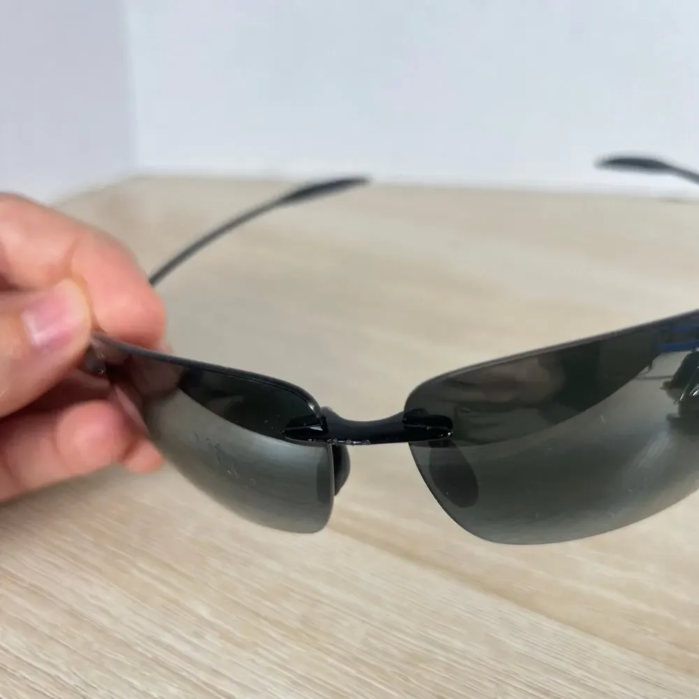 Maui Jim Breakwall MJ-422-02 MJ Sport Sunglasses Black READ DESC 63-13-127